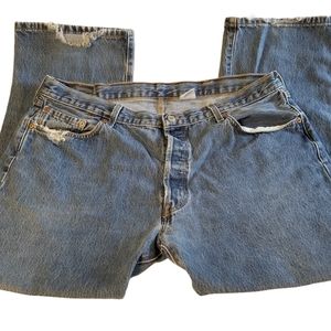 Levi's Straight Leg 5 Pocket Jeans. 42x30